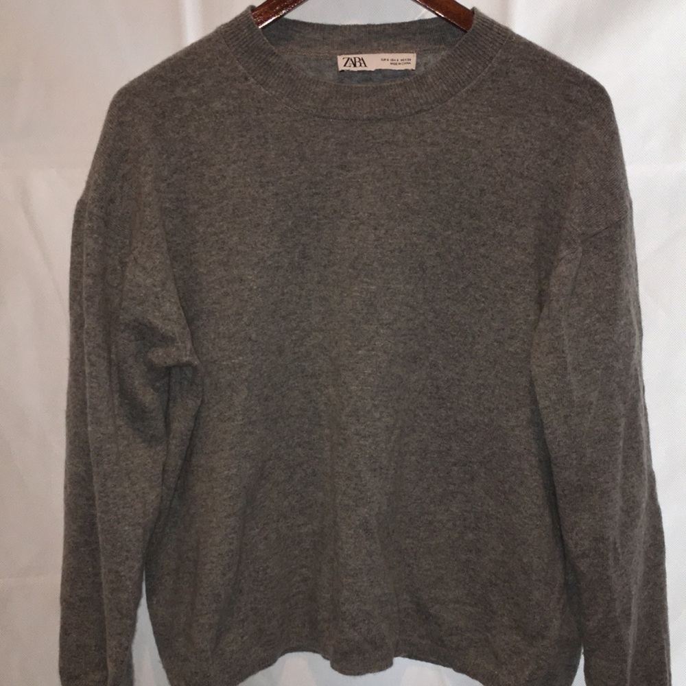 ZARA Gray Wool Blend Crew Neck Classic Pullover Sweater Minimalist Fall Fashion
